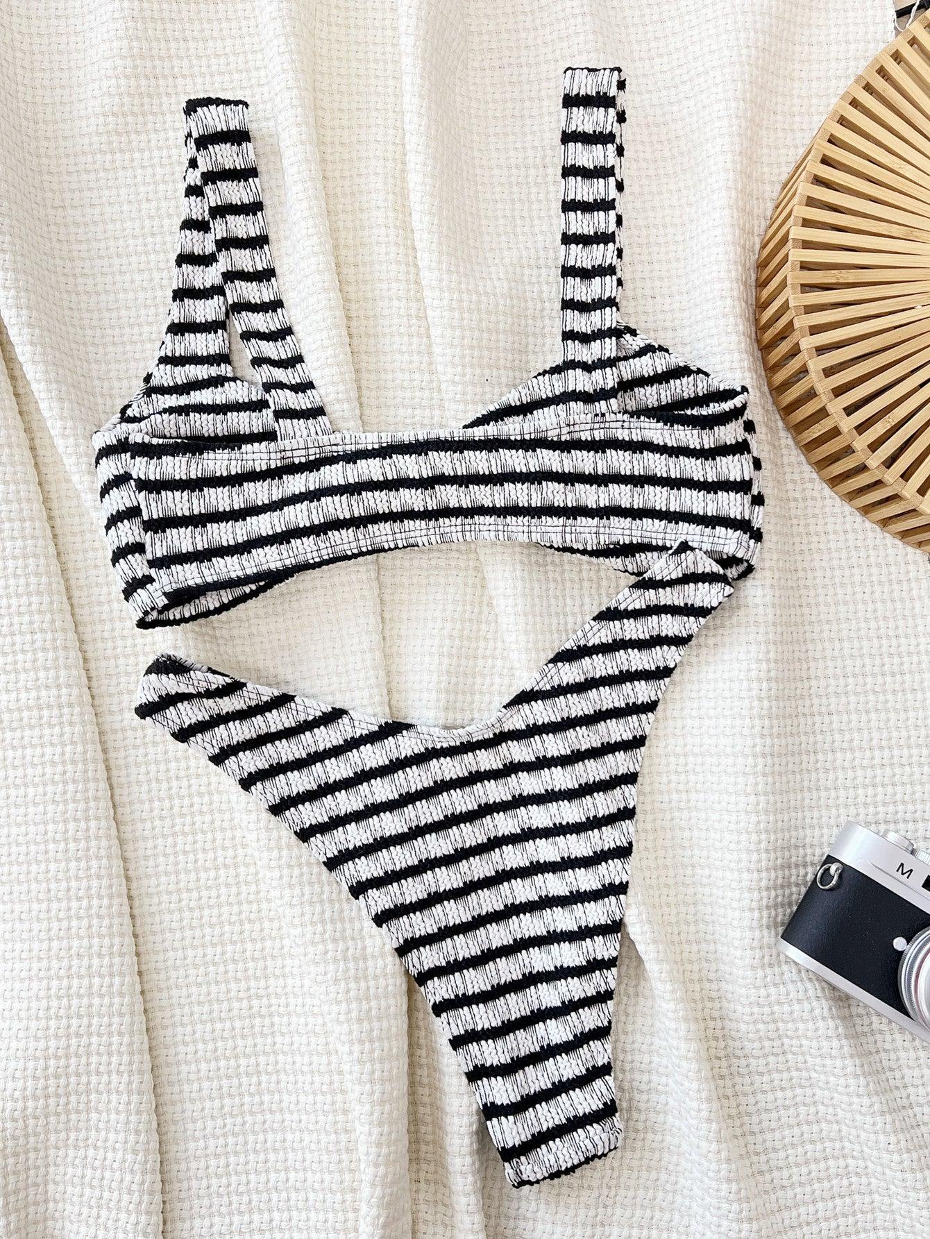 black-and-white-contrast-color-sexy-bikini-soo-soo-cool-fashion-online-store-6 - SOO SOO COOL Fashion Online Store