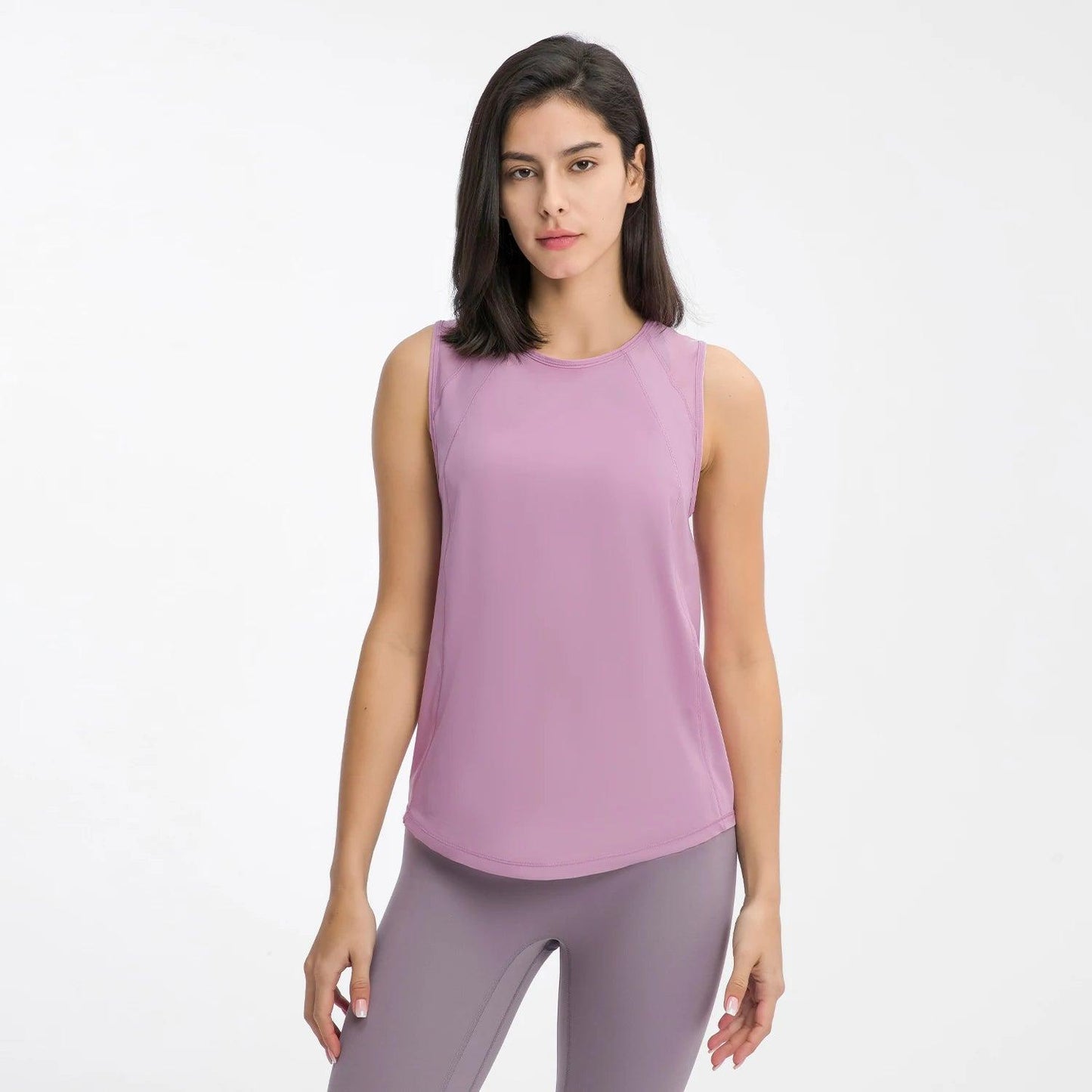 Trendy activewear outfit suitable for yoga, running, or gym sessions.- SOO SOO COOL