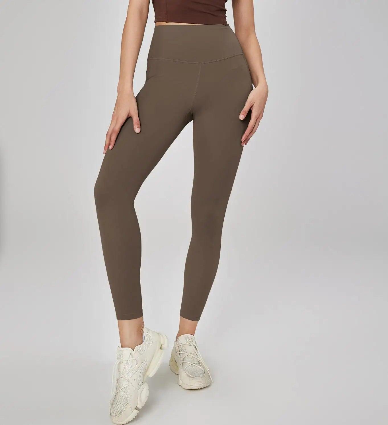 Trendy activewear outfit suitable for yoga, running, or gym sessions.- SOO SOO COOL Fashion Online Store