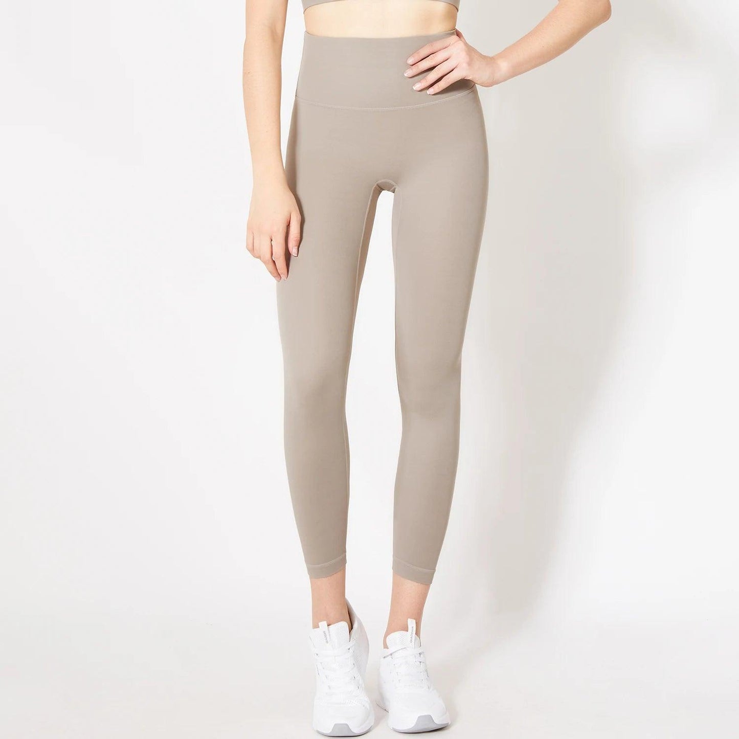 Trendy activewear outfit suitable for yoga, running, or gym sessions.- SOO SOO COOL Fashion Online Store