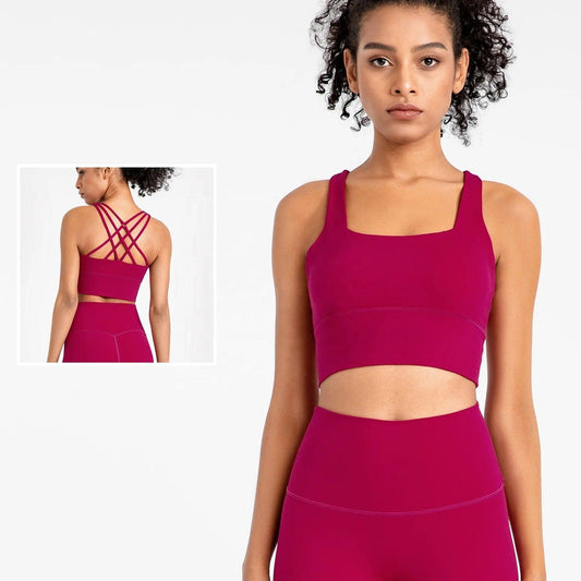 Trendy activewear outfit suitable for yoga, running, or gym sessions.- SOO SOO COOL