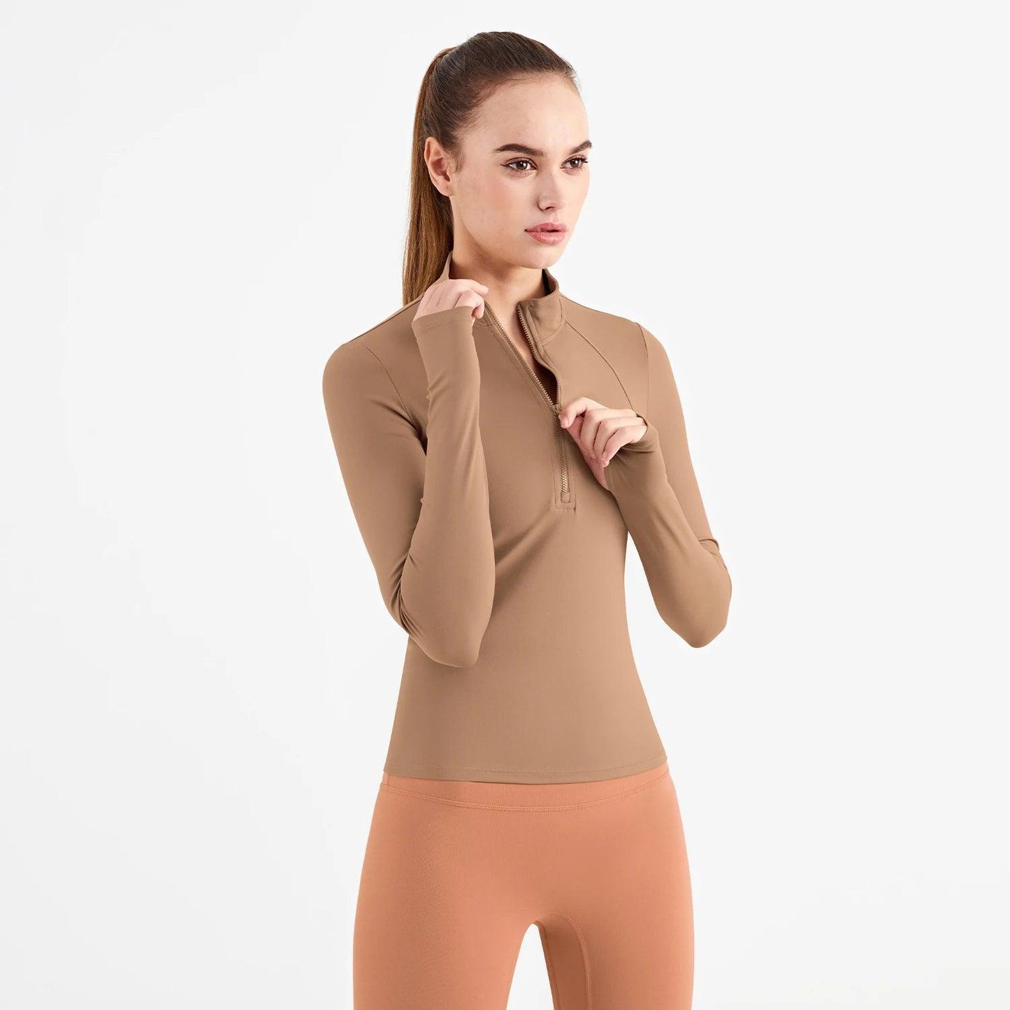 Trendy activewear outfit suitable for yoga, running, or gym sessions.- SOO SOO COOL