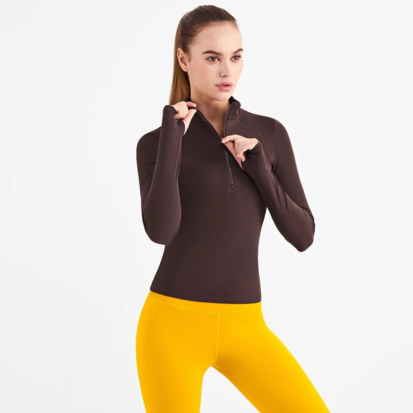 Trendy activewear outfit suitable for yoga, running, or gym sessions.- SOO SOO COOL