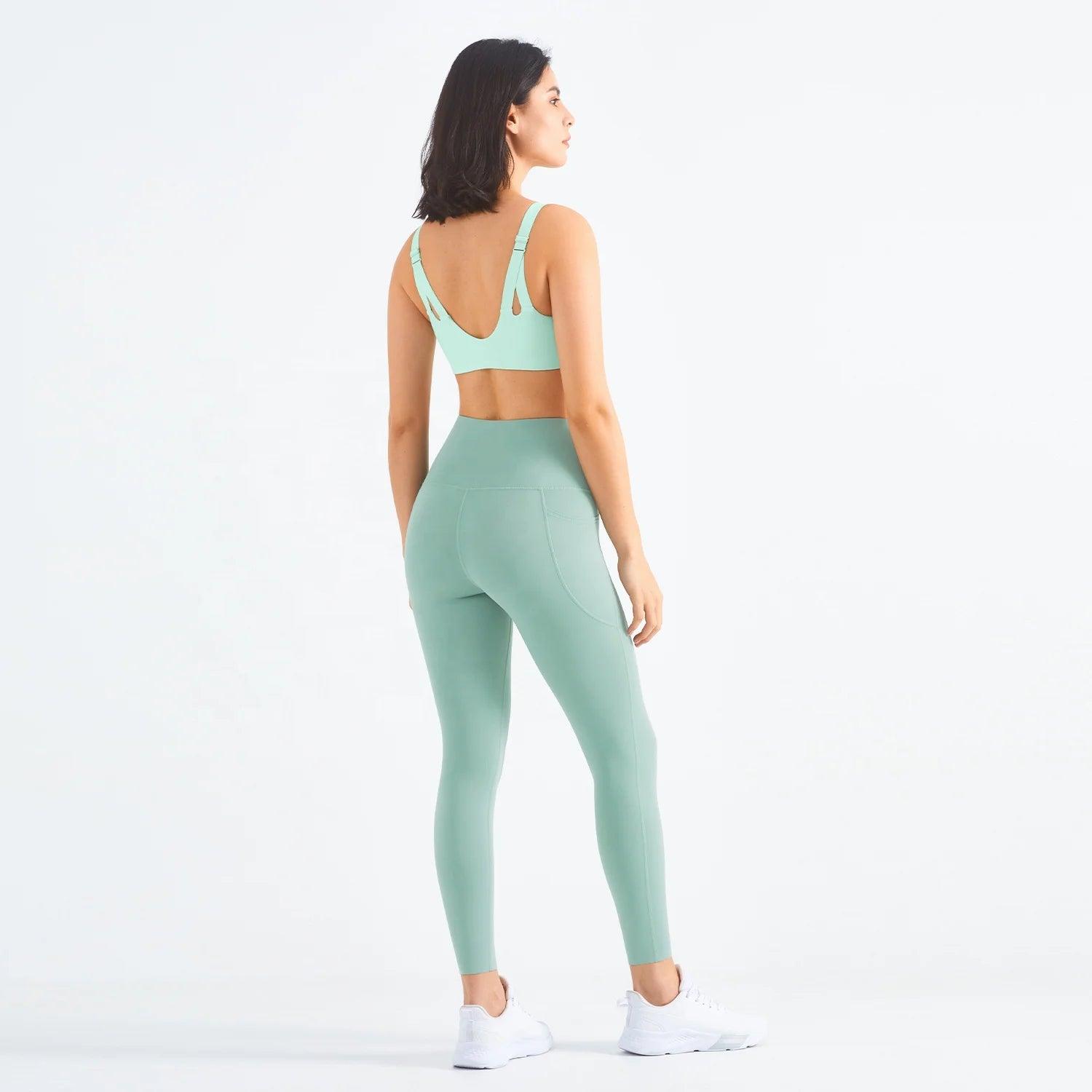 Trendy activewear outfit suitable for yoga, running, or gym sessions.- SOO SOO COOL