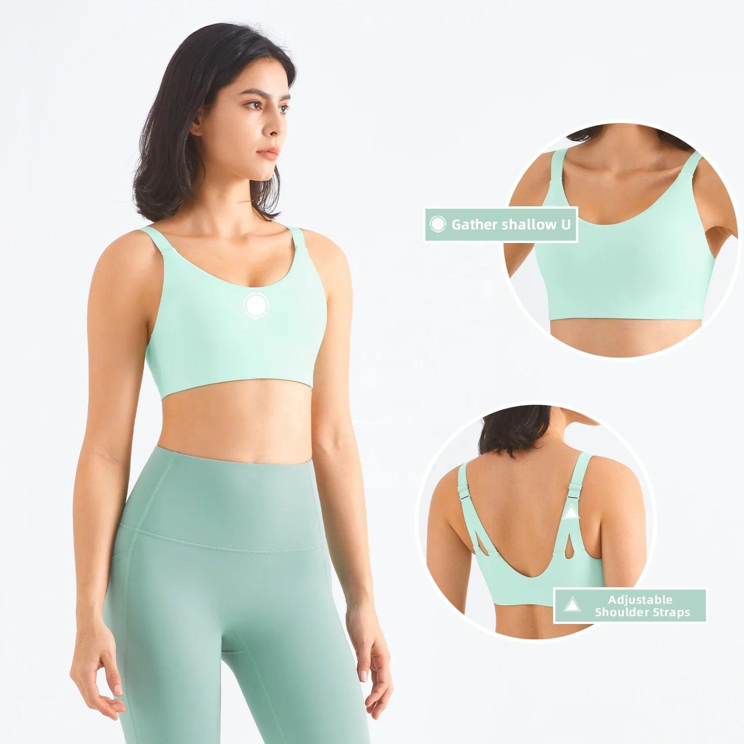 Trendy activewear outfit suitable for yoga, running, or gym sessions.- SOO SOO COOL