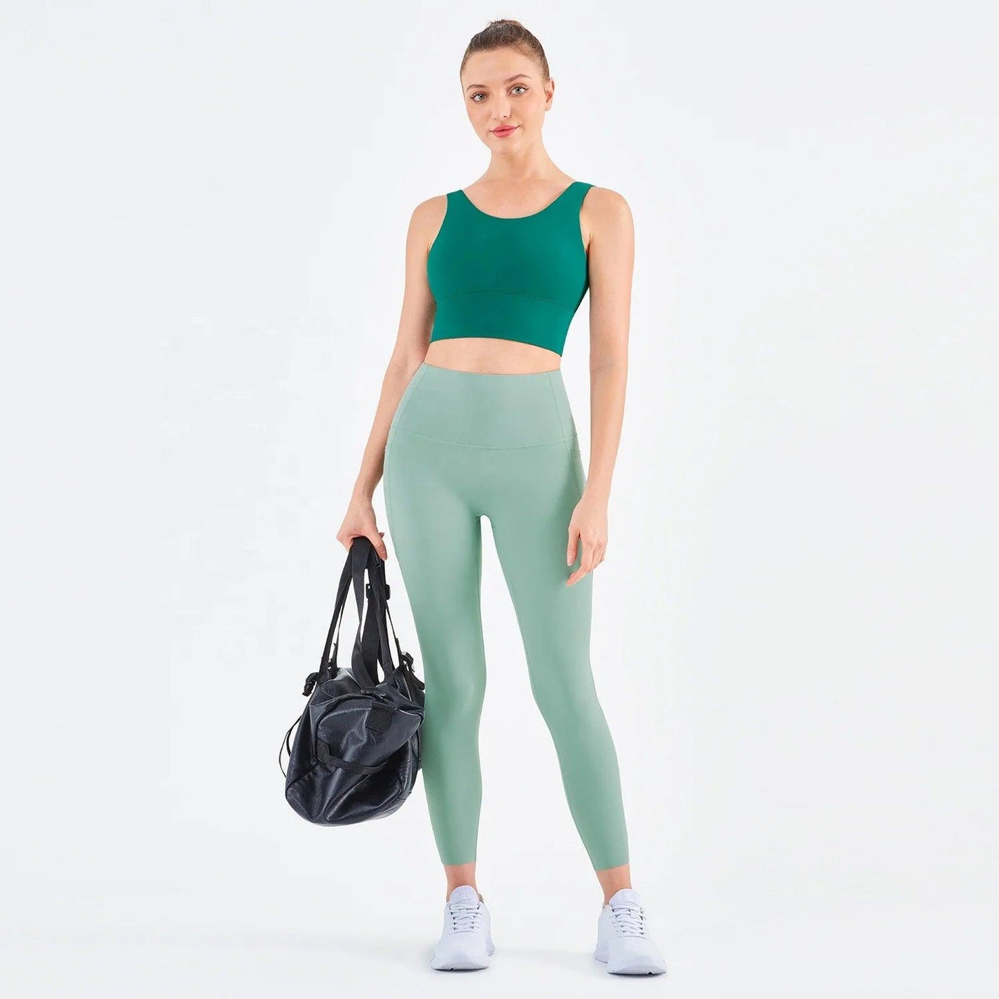 Trendy activewear outfit suitable for yoga, running, or gym sessions.- SOO SOO COOL